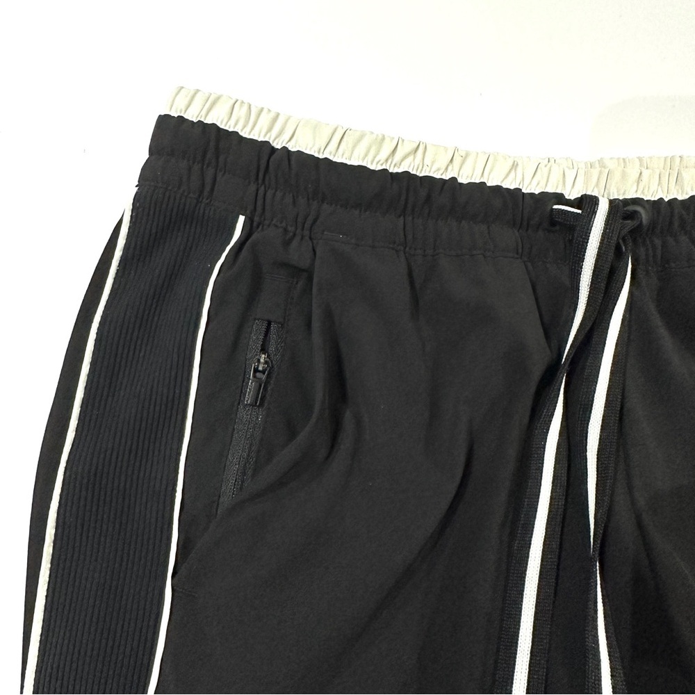 Athleta Black And White Brooklyn Jogger - Picture 7 of 10